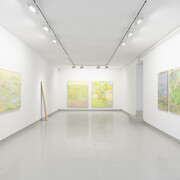 Jiŏn Kiim, Grass pillow, exhibition view. Courtesy of Galeria Presença