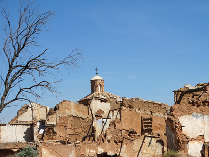 La historia es la que es, y debemos aprender de estos hechos para que no se repitan. Ruinas en Belchite, Aragón, España
