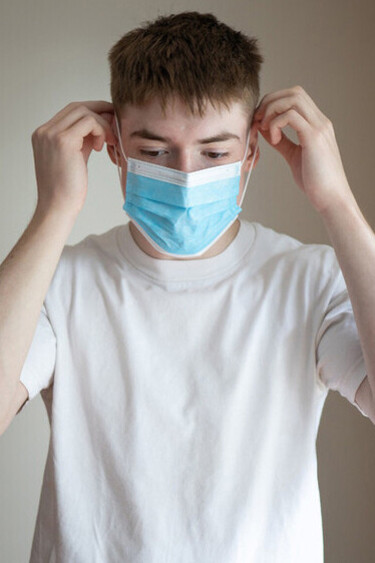 O uso de máscaras previne infecções respiratórias por vírus, fungos e bactérias
