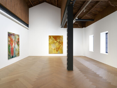 Evonne Jiawei Yuan, The cloud catcher, exhibition view. Courtesy of Galerie Perrotin