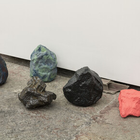 Exhibition view (detail, Untitled, 2015, iron, stone, brick acrylçic, spray paint, variable dimensions), I´m a mineralist, André Trindade, Photo: João Ferro Martins. Image courtesy of the artist and 3+1 Arte Contemporânea, Lisboa.