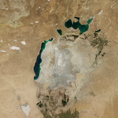 Lago d'Aral in una foto della NASA del 2014