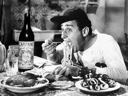 Alberto Sordi in An American in Rome