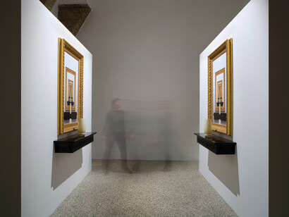 Leandro Erlich, Cadres Dorés. Courtesy of Leandro Erlich studio and Pérez Art Museum Miami, photo credits © Martin Sichetti 