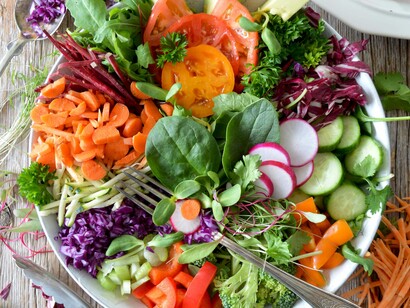 Fruits and vegetables must be incorporated into your diet if your plan is to be healthy and lose weight