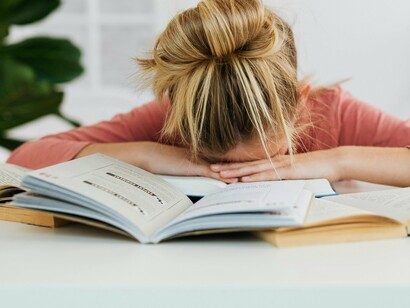 Digo a mim mesma inúmeras vezes que 24h são insuficientes. Não chegam para tanta coisa que queremos fazer num par de anos que a vida nos concede. Mas penso que a organização é que não está alinhada com os meus objetivos. Insisto que preciso de mais tempo para tudo aquilo a que me proponho