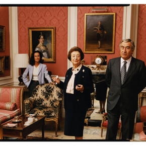 Tina Barney. The Brocade Walls, 2003. Chromogenic color print. Courtesy of the artist and Janet Borden, Inc., NYC. © Tina Barney