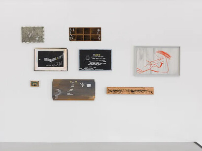 Hannah Heilmann, Red drawings, exhibition view. Courtesy of Wilson Saplana Gallery