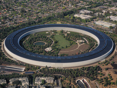 Oficinas centrales de Apple, actualmente la empresa con mayor capital del mundo (EE. UU.)