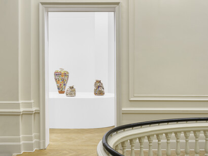 Jennifer Rochlin, Jump cut, exhibition view. Courtesy of Sorry We’re Closed. Photo by Hugard & Vanoverschelde