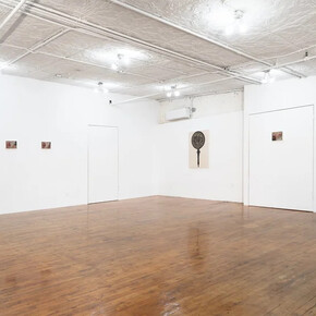 Jen Mazza, Ceruse, exhibition view. Courtesy of Ulterior Gallery
