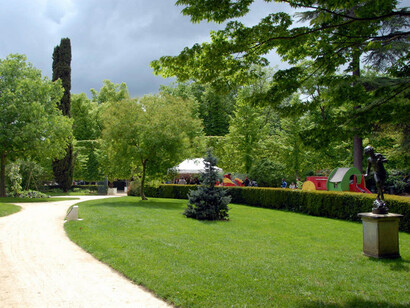 Parc de Blossac. Un endroit pour la marche