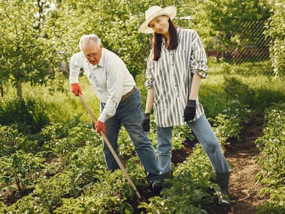 Antes era necesario tener una familia numerosa y aun así no se llegaba ni a un 10% de lo que un agricultor puede controlar y trabajar solo