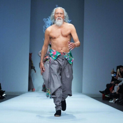 Wang Deshun (nacido en 1936) es un actor y modelo chino