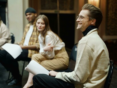 Spettacolo teatrale con Enrico Brignano: 'I Sette Re di Roma', una commedia musicale imperdibile