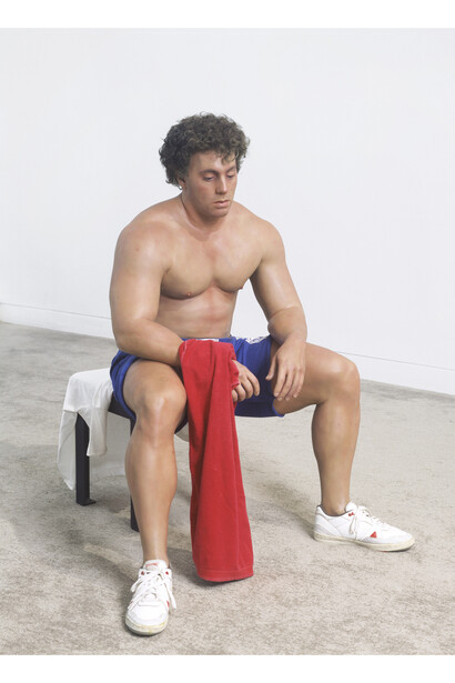 Duane Hanson, Bodybuilder, 1989/1995, Bronze, polychromed in oil, mixed media, with accessories © The Estate of Duane Hanson, Courtesy the Estate of Duane Hanson and Gagosian Gallery  