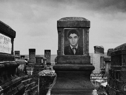 Antico cimitero di Noraduz, uno dei luoghi più suggestivi dellʼArmenia.