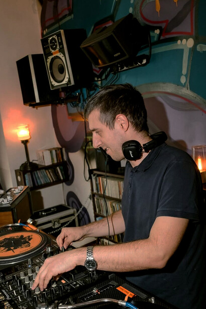 Buro&Doncaffe-Morning jazz-wake up with jazz and vinyl, Leila Records, Belgrade, Serbia