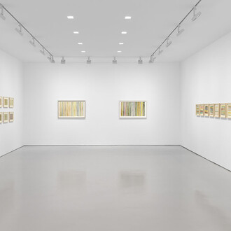 Markus Linnenbrink, Waitingforthelighttochange, exhibition view. Courtesy of Miles McEnery Gallery