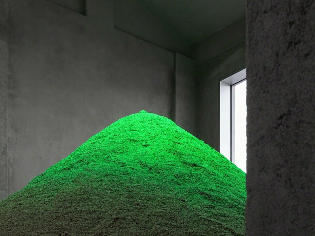 Slight Agitation, Exhibition view. Courtesy of Fondazione Prada