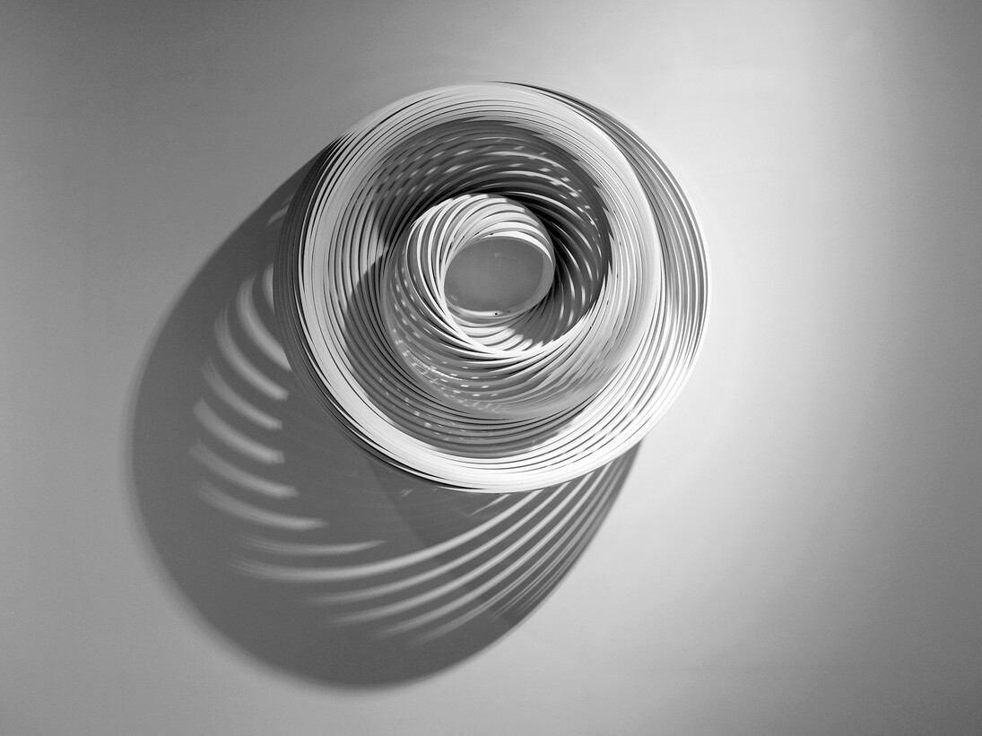Sungfeel Yun, Energy 20, 2015, Urethane on Aluminium, Bolts, Nuts, 80 x 22 x 80 cm