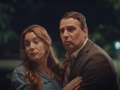 Con su carácter caricaturesco y su timing preciso, el género permite al espectador distanciarse de la realidad cotidiana y disfrutar de una ficción optimista