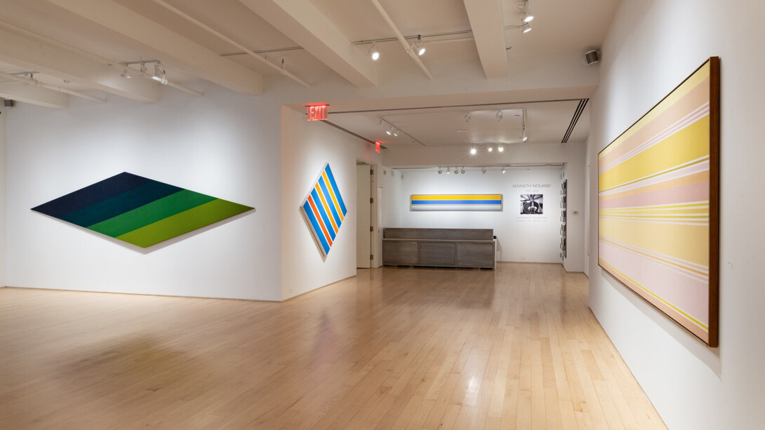 Kenneth Noland, Centennial exhibition, exhibition view. Courtesy of Yares Art