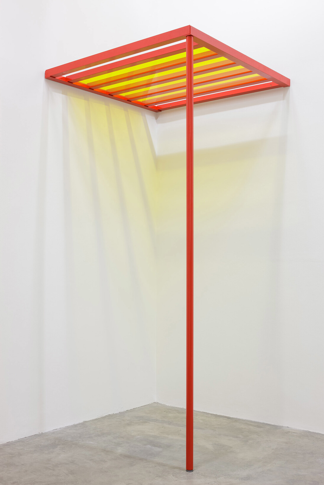 Liam Gillick, Post Discussion Development Platform, 2014; powder coated aluminium, plexiglas, 120 x 120 x 240 cm / 47.2 x 47.2 x 94.5 in
