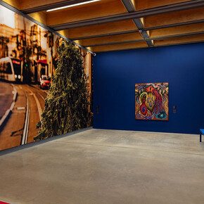 Vários artistas, Era uma vez. Visões do céu e da terra, vista de exposição. Cortesia da Pinacoteca