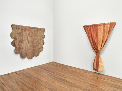 Fredrik Værslev, New curtain bangs, exhibition view. Courtesy of Andrew Kreps Gallery