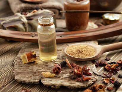 Incenso in polvere, in olio e in bastoncini