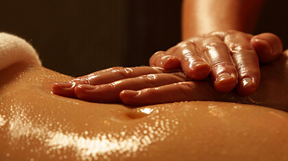 Udhara mardana: massaggio dell’addome