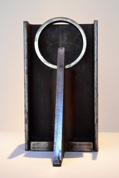 Alexander Liberman, Prow, 1972, Steel, 14 x 8 x 14 inches