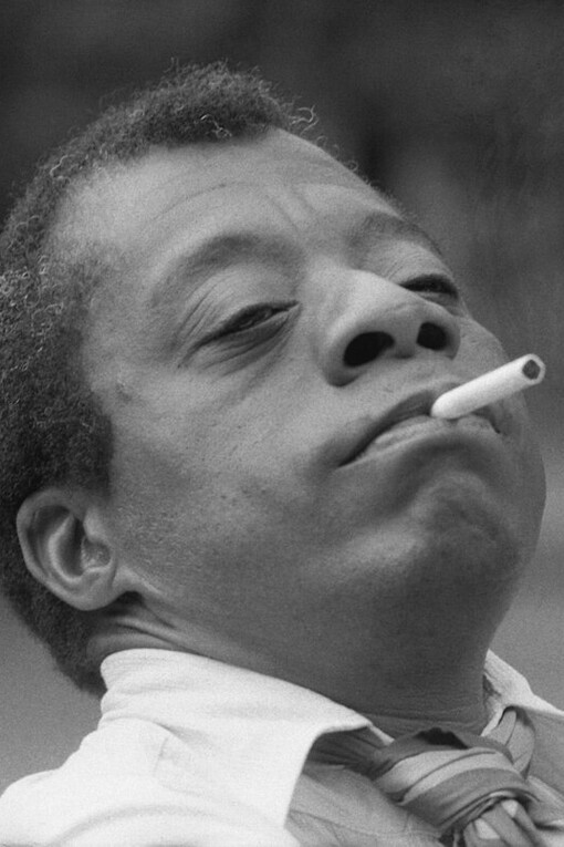James Baldwin überschritt mit seinen Werken regelmäßig jene Grenzen, welche ihm laut der Gesellschaft des 20. Jahrhunderts zugestanden haben. Bild: James Baldwin um 1969