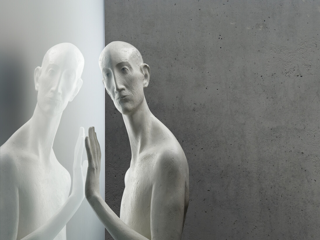 Hermann Josef Runggaldier, Dialogo, vetroresina, vetro, ferro, 210 x 132 cm, dettaglio