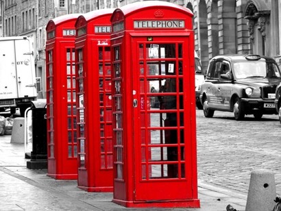 Cabinas de teléfono en la capital del Támesis