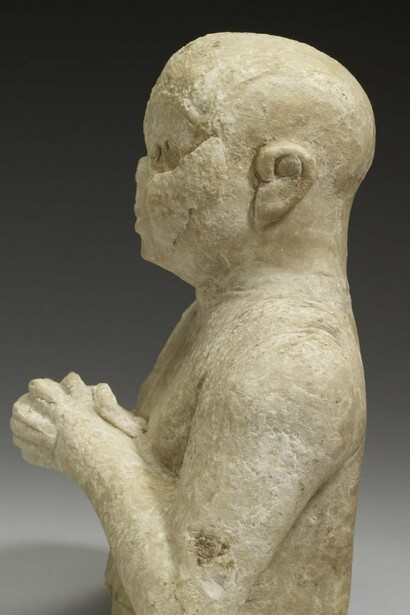 "Adorador masculino", escultura de alabastro realizada entre los años 2000 y 2500 AC en Ur, actual territorio de Irak