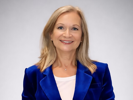 Dr Carolyn Mair is a British cognitive and behavioral psychologist who specializes in understanding how clothing and fashion influence human behavior, identity, and decision-making