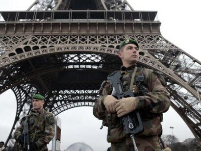 El estado de excepción en Francia seguirá vigente al menos hasta julio de 2017