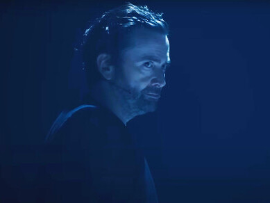 Many modern productions of Macbeth experiment with staging, lighting, and sound to create an immersive and unsettling experience