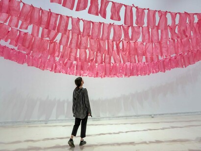Senga Nengudi y Maren Hassinger, vista de exhibición. Cortesía de IVAM