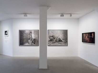 Various artists, Nowhere but the night, exhibition view. Courtesy of Galerie Ron Mandos