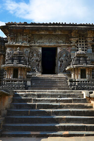 An entrance into the Hoysaleshwara temple in Halebidu