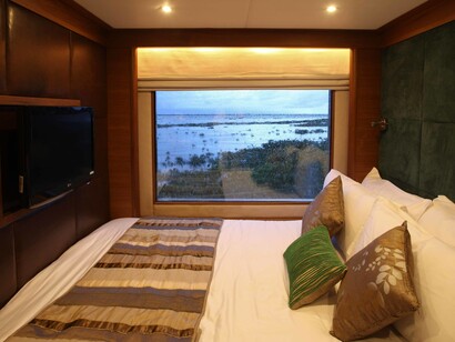 Apsara cabin