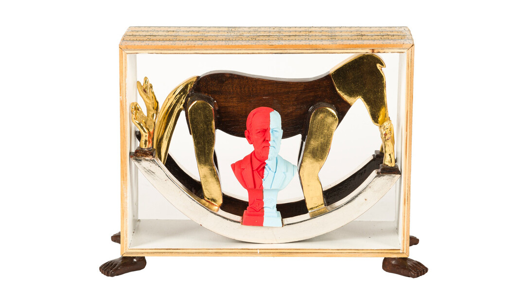 Pedro Friedeberg, Homenaje a Sigmund Freud, 2021, Carved wood, found object, acrylic, and gold leaf, 9 x 11.3 x 4 in, 22.8 x 28.5 x 10 cm