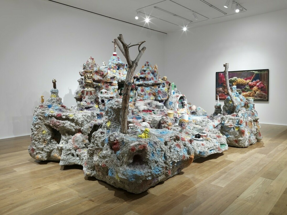 Mike Kelley. Framed and Frame, Exhibition view. Courtesy of Hauser & Wirth