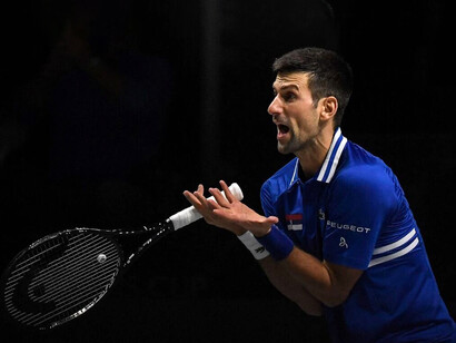 Según la ley, Djokovic se enfrenta además a una prohibición de regresar al país durante tres años