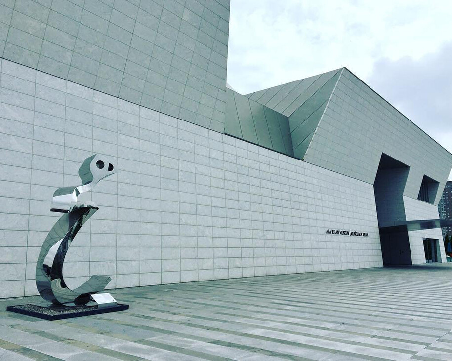 Parviz Tanavoli. Courtesy of Aga Khan Museum