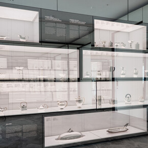 Danish silver, exhibition view. Courtesy of Designmuseum Danmark