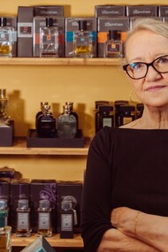 Secondo il “naso” Rossella Gatti una persona senza profumo o con il profumo non la stessa. In profondità